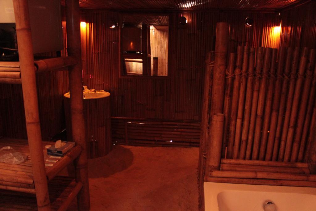 Captain Yut'S Bangalows Koh Lipe Exterior foto